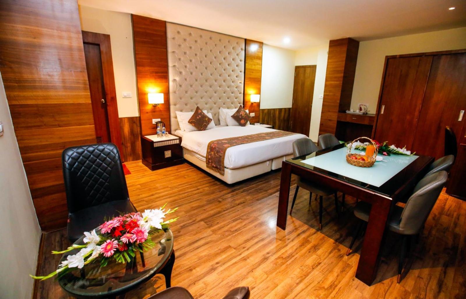 Hotel The Residency Srinagar Luaran gambar