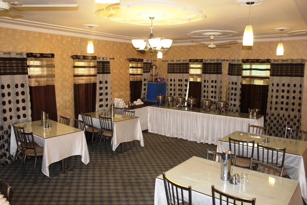 Hotel The Residency Srinagar Luaran gambar