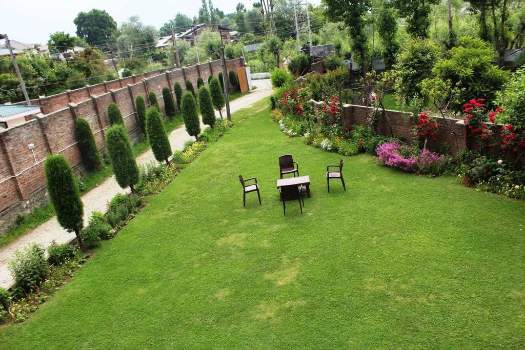 Hotel The Residency Srinagar Luaran gambar