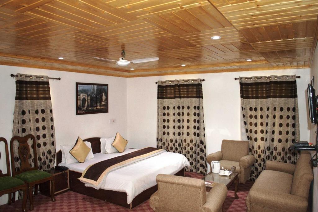 Hotel The Residency Srinagar Luaran gambar