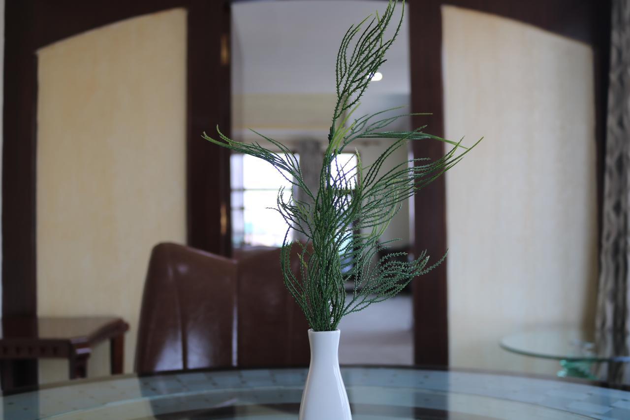 Hotel The Residency Srinagar Luaran gambar