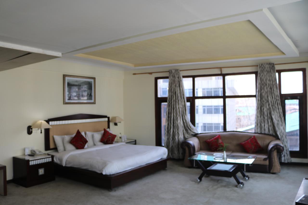 Hotel The Residency Srinagar Luaran gambar