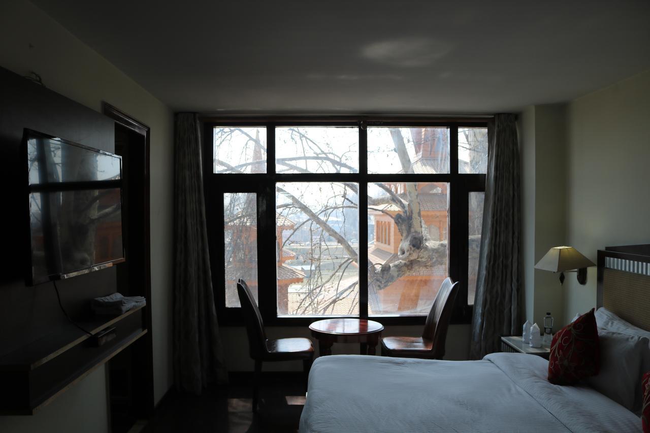 Hotel The Residency Srinagar Luaran gambar